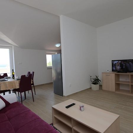 Apartments Sucic Iva I Tea Soline  Extérieur photo