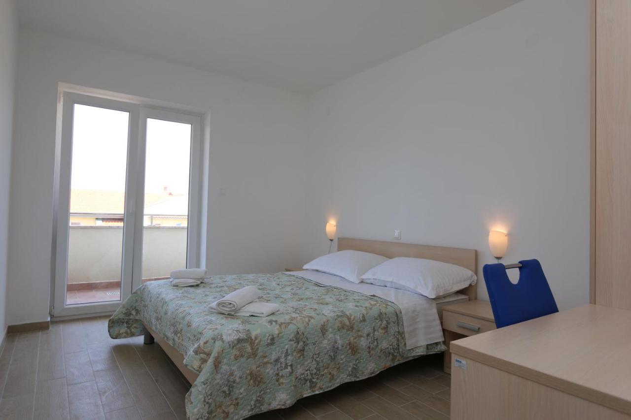 Apartments Sucic Iva I Tea Soline  Extérieur photo