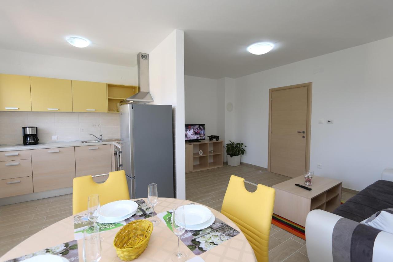 Apartments Sucic Iva I Tea Soline  Extérieur photo