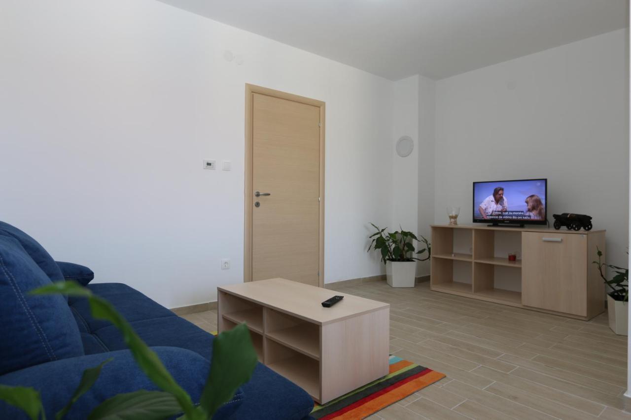 Apartments Sucic Iva I Tea Soline  Extérieur photo