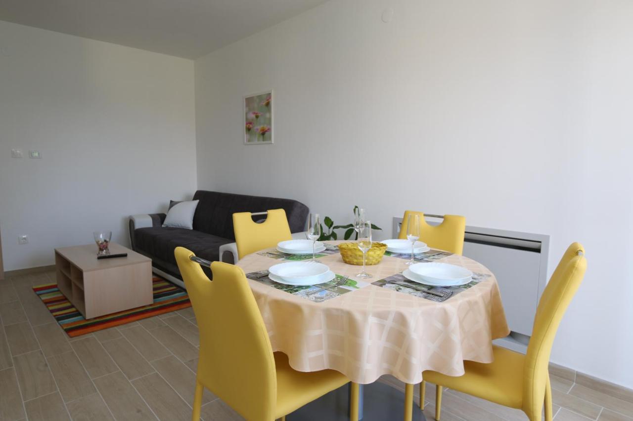 Apartments Sucic Iva I Tea Soline  Extérieur photo